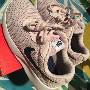 Nike toddler shoes